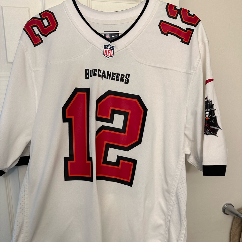 Nike bucs Tom Brady jersey